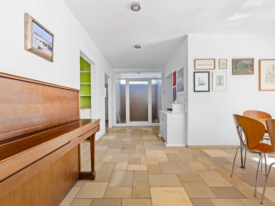 Erdgeschoss - Flur und Eingang