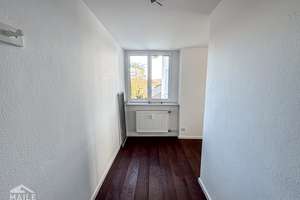 Helle, modernisierte 2,5 Zimmer- Maisonettewohnung mit EBK, Balkon und Loggia und Blick ins Grüne – Steinpilzweg 8, 70599 Schönberg, Stuttgart – Vorschaubild 9