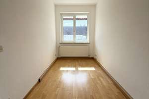 Kapitalanlage oder Eigennutzung! Gepflegte 3-Zimmer-Wohnung mit Balkon, Einbauküche & neuer Heizung – Die vollständige Adresse der Immobilie erhältst du vom Anbieter., 30655 Groß-Buchholz, Hannover – Vorschaubild 5