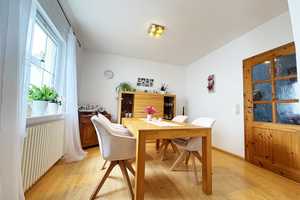 Wunderschönes Einfamilienhaus mit 5 Zimmer und tollem Garten! – Darmstadt-Dieburg (Kreis) – Vorschaubild 2