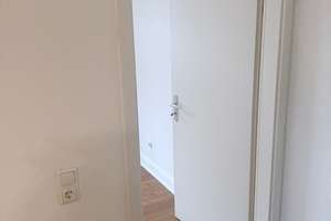 Charmante 1,5-Zimmer Wohnung im 2. OG, frisch saniert in Köln – Herthastraße Xx, 50969 Zollstock, Köln – Vorschaubild 5