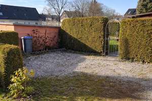 Exklusives Zweifamilienhaus mit Photovoltaik, fünf Garagen und großem Grundstück – Die vollständige Adresse der Immobilie erhältst du vom Anbieter., 42855 Fichtenhöhe, Remscheid – Vorschaubild 12