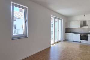 Modern Studio in quiet gardenhouse with balcony, kitchen, hardwood, walk-in shower etc. – Die vollständige Adresse der Immobilie erhältst du vom Anbieter., 12049 Neukölln (Ortsteil), Berlin – Vorschaubild 1