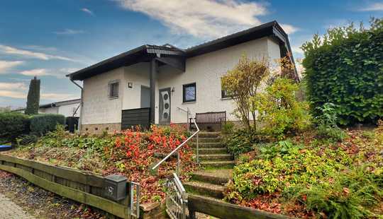 Bild von Ihr neues renoviertes zu Hause im Grünen