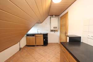 Gemütliche 2-3 ZKB Dachgeschosswohnung mit Fernblick nähe Klinikum – Ihringshäuser Straße 93, 34125 Fasanenhof, Kassel – Vorschaubild 9