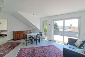 Exklusive Dachgeschosswohnung mit Balkon, Kaminofen und Wohlfühlambiente – Die vollständige Adresse der Immobilie erhältst du vom Anbieter., 63739 Stadtmitte, Aschaffenburg – Vorschaubild 2