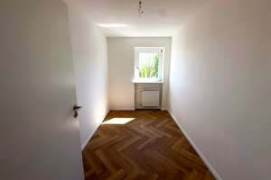 Komplett renovierte 3-Zimmer-Wohnung mit Balkon in Oberschleißheim – Die vollständige Adresse der Immobilie erhältst du vom Anbieter., 85764 Oberschleißheim – Vorschaubild 7