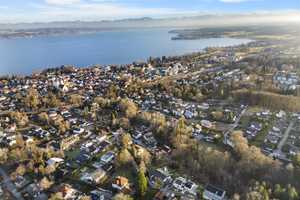 Ein Zuhause mit Weitblick: Großzügiges Wohnkonzept, lichtdurchflutete Eleganz, naturnahe Premiumlage – Starnberg (Kreis) – Vorschaubild 11