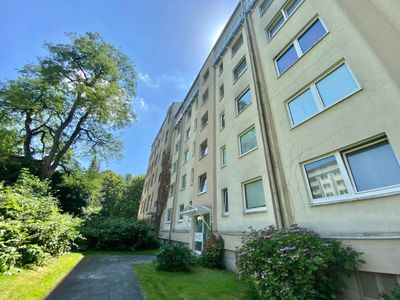 Elberfeld-Südstadt. Modernisierte 2-Zimmerwohnung mit Balkon wartet auf neue Mieter!