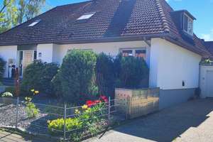 Einfamilienhaus (freistehend) mit Einliegerwohnung – Die vollständige Adresse der Immobilie erhältst du vom Anbieter., 40885 Breitscheid, Ratingen – Vorschaubild 1