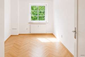 Charmante 4-Zi.-Altbauwohnung mit Fischgrätparkett, 2 Bädern, Hobbyraum nähe Hirschgarten – Die vollständige Adresse der Immobilie erhältst du vom Anbieter., 80634 Neuhausen, München – Vorschaubild 2