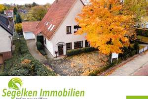 Gut und zentral gelegenes Zweifamilienhaus mit Gewerbeeinheit, Garage und großen Garten – Die vollständige Adresse der Immobilie erhältst du vom Anbieter., 28259 Kirchhuchting, Bremen – Vorschaubild 1