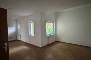 Verkauf eines 96 qm eingeschossigen Reihenhauses in sehr ruhiger Anliegerstraße nahe des Nymphensees – Die vollständige Adresse der Immobilie erhältst du vom Anbieter., 14612 Falkensee – Vorschaubild 3
