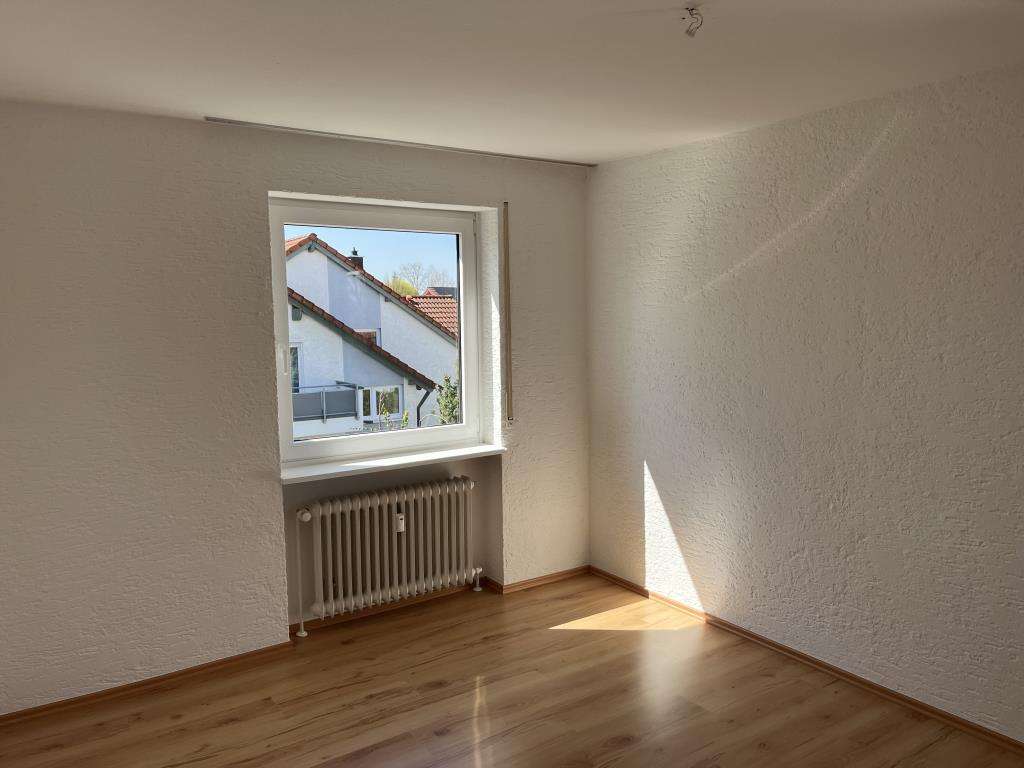 Immobilie in Steinenbronn - 2-Zimmer-Wohnung mit Westbalkon und Blick ins Grüne - Bild 2