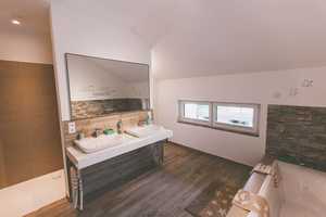 Ein Haus für zwei Familien - dazu ein richtig tolles Grundstück! Günstiger geht es nicht! – Kaiserslautern (Kreis) – Vorschaubild 15