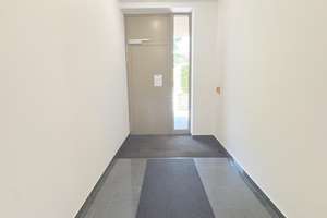 Helle Vier-Zimmer-Wohnung mit Küche, Stellplatz und Loggia am Stadtwerder – Die vollständige Adresse der Immobilie erhältst du vom Anbieter., 28199 Alte Neustadt, Bremen – Vorschaubild 3