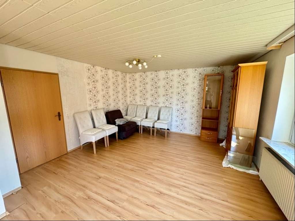 Immobilie in Breitenberg - Tolles Familienhaus in ruhiger Sackgasse mit Photovoltaikanlage + Carport - Bild 2