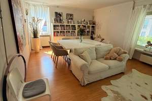 Platz zum Entfalten: 120 m² Wohnung in Düsseldorf-Eller – Zeppelinstraße 24, 40231 Eller, Düsseldorf – Vorschaubild 2