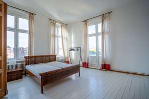 Bezugsfreie, helle Altbauwohnung mit Balkon im herrschaftlichen Gründerzeithaus in Berlin-Schöneberg – Die vollständige Adresse der Immobilie erhältst du vom Anbieter., 10783 Schöneberg, Berlin – Vorschaubild 6