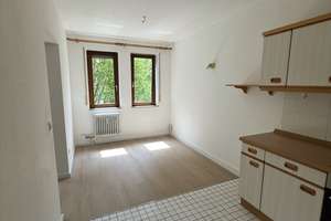 Hochwertig modernisierte 2,5-Zimmer-Wohnung mit Sonnenbalkon, Aufzug & Tiefgaragenstellplatz in Köln – Klingerstraße 29, 51143 Porz (Ortsteil), Köln – Vorschaubild 11