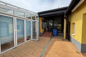 Bungalow in der Karl-Marx-Siedlung mit Kamin, Doppelgarage und Wintergarten – Worms – Vorschaubild 9