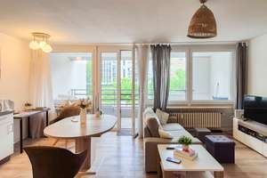 Bezugsfreies City-Apartment mit großem Balkon in begehrter Lage von Berlin-Tiergarten!