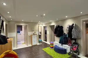 Erstklassige Investitionschance Dreifamilienhaus mit Wohlfühlfaktor in Rietberg zu verkaufen! – Gütersloh (Kreis) – Vorschaubild 2