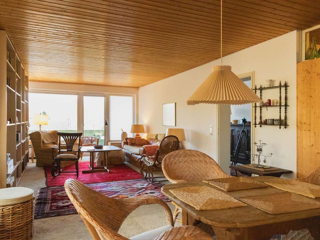 Immobilie in Königstein - Wohnen in exklusiver Waldrandlage: Großzügige Wohnung mit 2 Terrassen und Wellnessbereich - Bild 3