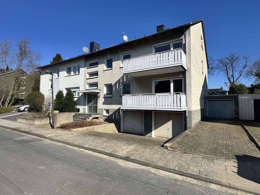 Immobilie in Hattingen - *MEHRGENERATIONENHAUS mit drei Garagen* - Bild 0