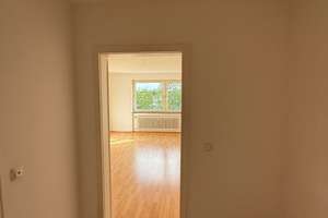 Zentrale 1-Zimmer Wohnung in München, gemütliche 30qm Wohnung – 80992 Moosach-Bahnhof, München – Vorschaubild 3