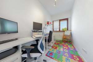 Großzügige 5-Zimmer-Wohnung mit Modernisierung und Potenzial – Die vollständige Adresse der Immobilie erhältst du vom Anbieter., 28325 Ellenerbrok-Schevemoor, Bremen – Vorschaubild 7