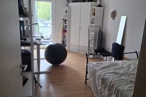 ***1 Zimmer in 2-WG ab 1.8.25, renoviert, inkl. Strom und Internet,**nur RWTH und TH Studenten** – Roermonder Str. 101, 52072 Aachen – Vorschaubild 2