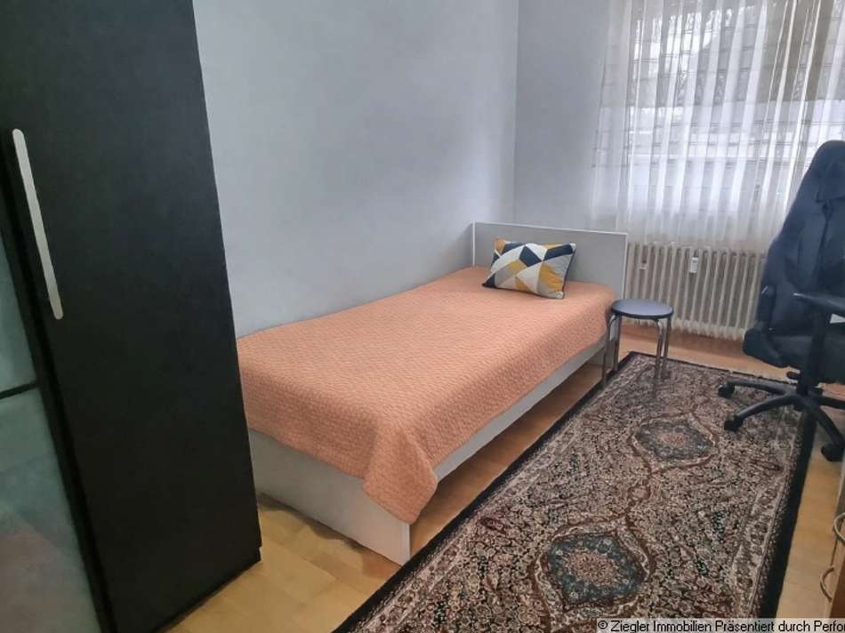 13 Zimmer 4