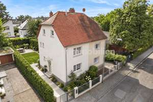 Doppelhaushälfte in gefragter Schwanheimer Wohnlage – 60529 Schwanheim, Frankfurt am Main – Vorschaubild 3
