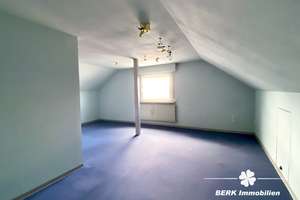 BERK Immobilien - Familienfreundliches Zweifamilienhaus mit sonnigem Grundstück und vielfältigsten M – Die vollständige Adresse der Immobilie erhältst du vom Anbieter., 63533 Mainhausen – Vorschaubild 10