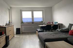 Frei zum 01.05.2026.: Helle 3-Zimmer-Wohnung mit Aufzug, modernem Tageslichtbad und Balkon – Mintarder Weg 47, 40472 Unterrath, Düsseldorf – Vorschaubild 3
