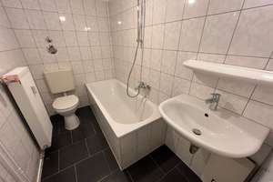 Klein-Fein-Mein- frisch renovierte 42 qm  - Düsseldorf-Benrath – Hospitalstraße 40, 40597 Benrath, Düsseldorf – Vorschaubild 2