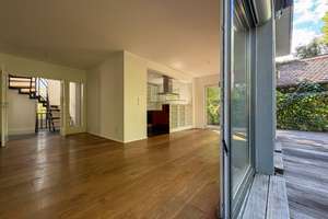 Drei vollwertige Etagen, ca. 235 m² — Architektonisches Einfamilienhaus im Herzen Harlachings – Die vollständige Adresse der Immobilie erhältst du vom Anbieter., 81545 Harlaching, München – Vorschaubild 4