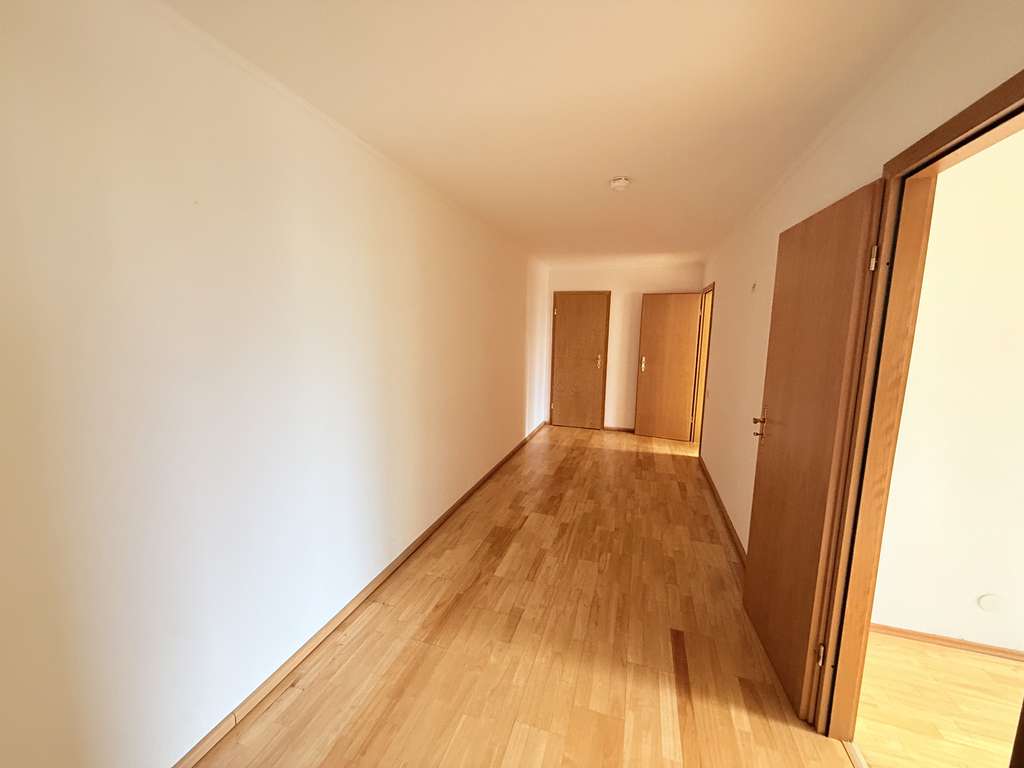Immobilie in Eisingen - Helle  3,5-Zimmer-Wohnung im Grünen - Bild 1