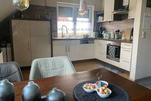 Wohnen mit Charakter: Gepflegte 3-Zimmer-Dachgeschosswohnung in Paderborn – 33100 Kernstadt, Paderborn – Vorschaubild 12