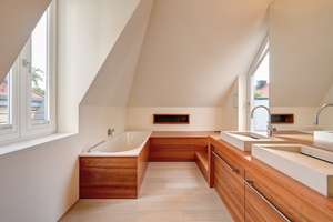 Traumhafte Dachgeschoss Maisonette-Wohnung in Bestlage – Lucile-Grahn-Straße 40, 81675 Steinhausen, München – Vorschaubild 32