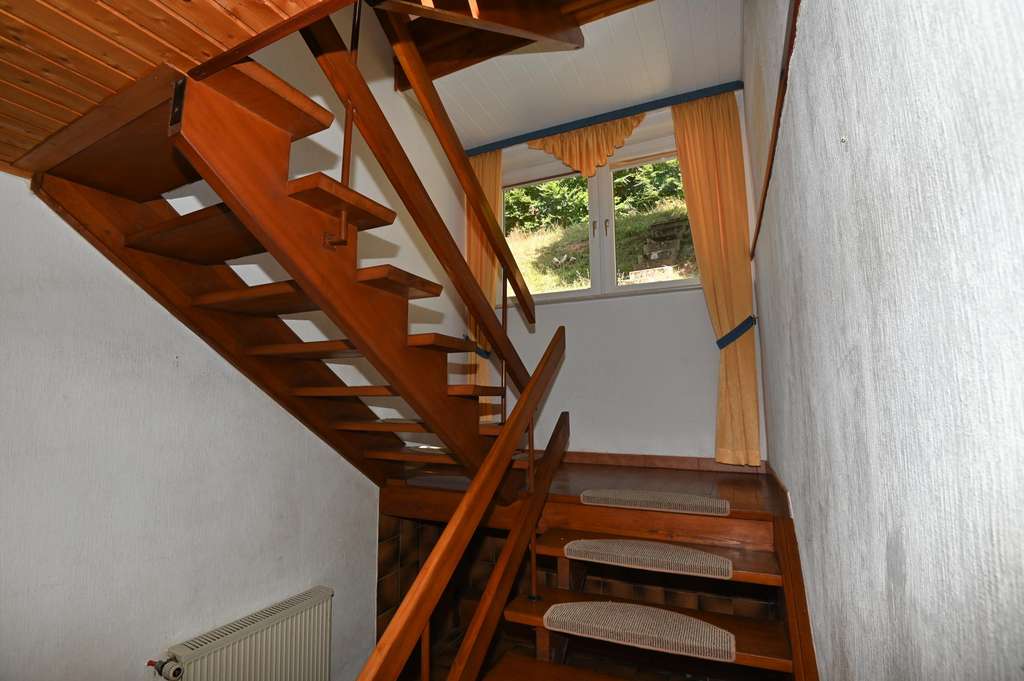 Immobilie in Burgwald - Schickes gepflegtes Einfamilienhaus in schöner Lage in Burgwald-Bottendorf - Bild 4