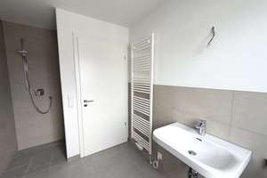 Neuwertig zum kleinen Preis- sofort beziehbar-großzügige 3 Zi. - DG - Wohnung in IN-Süd/Kothau – Die vollständige Adresse der Immobilie erhältst du vom Anbieter., 85053 Südost, Ingolstadt – Vorschaubild 18