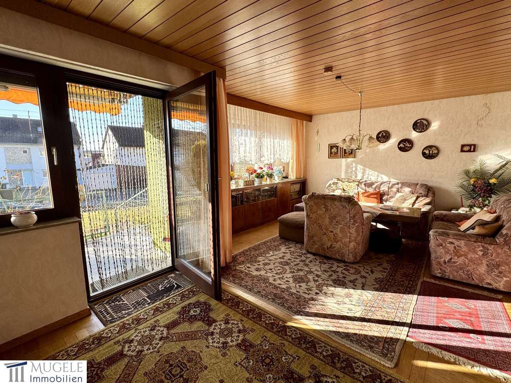 Immobilie in Magstadt - Viel Raum für Ihre Wohnideen – Reihenmittelhaus mit tollem Grundstück in Magstadt! - Bild 0