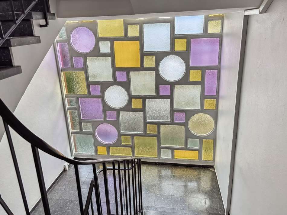 Treppenhaus und Garagen_1