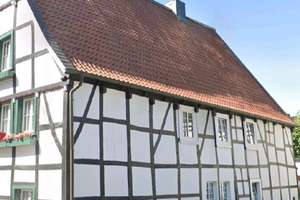 Solides Immobilienensemble – 2 Mehrfamilienhäuser & 1 Einfamilienhaus in guter Lage – Die vollständige Adresse der Immobilie erhältst du vom Anbieter., 42389 Langerfeld-Beyenburg, Wuppertal – Vorschaubild 4