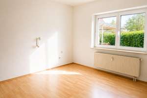 Helle 2 Zimmer Erdgeschosswohnung in ruhiger Lage in München Trudering – Dresselstraße 23, 81827 Waldtrudering, München – Vorschaubild 2
