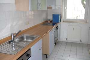 CITY CRUISER / Aber sehr ruhig gelegen. Schöne 3-Zimmerwohnung mit Einbauküche, Balkon + Tiefgarage – Schiersteiner Str. 37A, 65187 Rheingauviertel / Hollerborn, Wiesbaden – Vorschaubild 6
