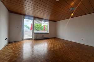 Schöne 3 Zimmerwohnung mit Garage und Balkon