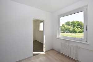Helle 3-Zimmer Erdgeschosswohnung mit Garten! – Wolfsburg – Vorschaubild 3